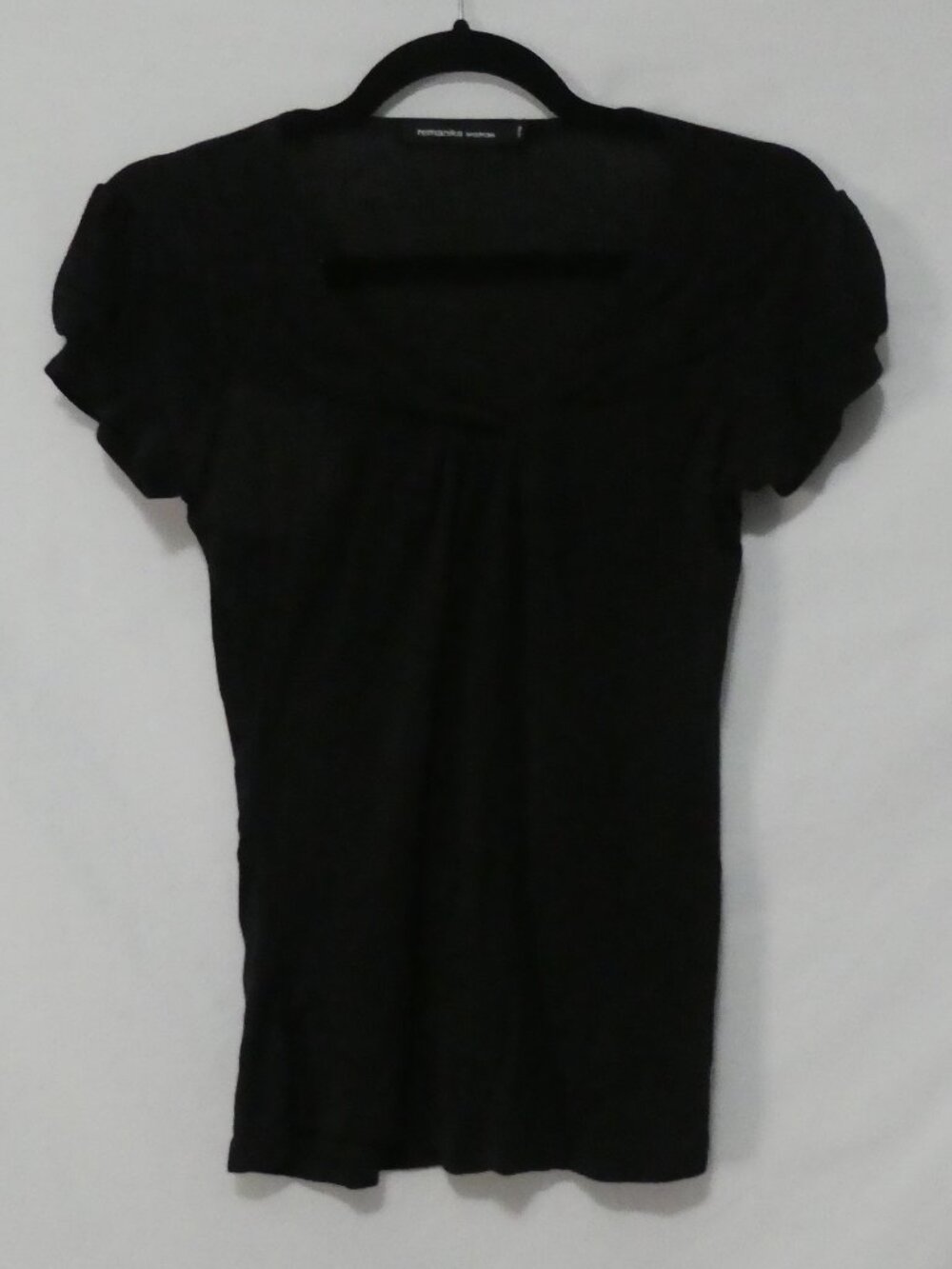 REMANIKA WOMAN Black Cap Sleeve Ruched Top - Size XS extra small